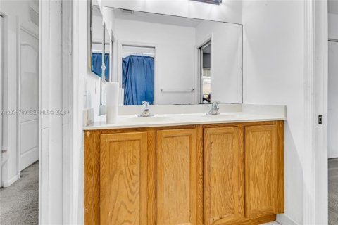 Villa ou maison à vendre à Miami Gardens, Floride: 5 chambres, 226.77 m2 № 2087867 - photo 19
