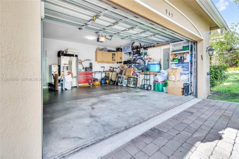 Villa ou maison à vendre à Miami Gardens, Floride: 5 chambres, 226.77 m2 № 2087867 - photo 23