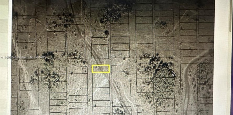 Land in Miami, Florida № 1694353