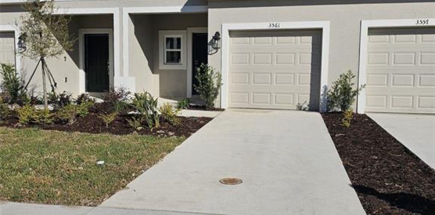 Adosado en Kissimmee, Florida 3 dormitorios, 127.55 m2 № 1634714