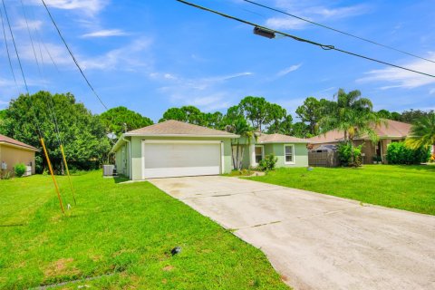 Casa en venta en Port St. Lucie, Florida, 3 dormitorios, 140.28 m2 № 2366337 - foto 2
