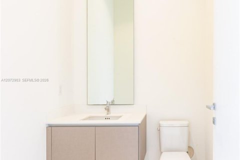 Copropriété à louer à Aventura, Floride: 4 chambres, 240.34 m2 № 2339947 - photo 13