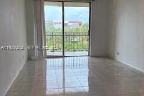 Condominio en venta en Hallandale Beach, Florida, 1 dormitorio, 102.19 m2 № 1977143 - foto 13