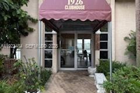 Condominio en venta en Hallandale Beach, Florida, 1 dormitorio, 102.19 m2 № 1977143 - foto 3