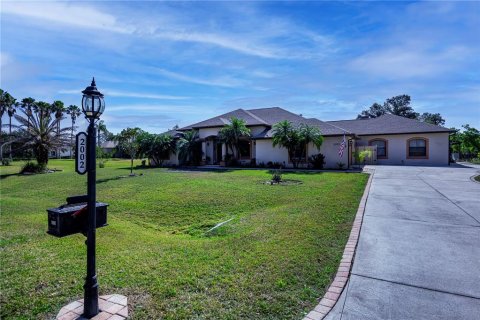 Casa en venta en Sarasota, Florida, 4 dormitorios, 289.86 m2 № 1732273 - foto 1