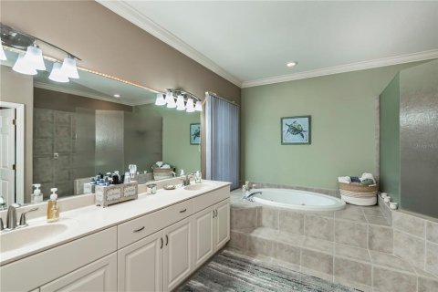Casa en venta en Sarasota, Florida, 4 dormitorios, 289.86 m2 № 1732273 - foto 25
