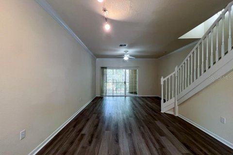 Adosado en alquiler en Gainesville, Florida, 2 dormitorios, 118.45 m2 № 1881234 - foto 5