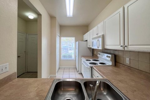 Adosado en alquiler en Gainesville, Florida, 2 dormitorios, 118.45 m2 № 1881234 - foto 4