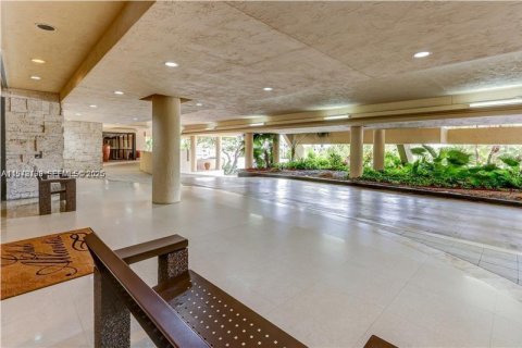 Condominio en venta en Miami Beach, Florida, 2 dormitorios, 96.34 m2 № 2045296 - foto 16