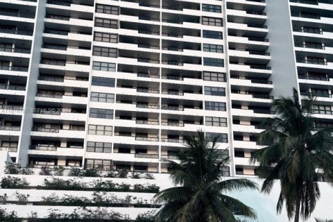 Condominio en Miami Beach, Florida, 2 dormitorios № 2045296