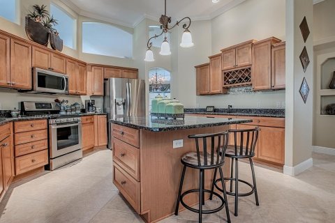 Casa en venta en The Villages, Florida, 3 dormitorios, 252.69 m2 № 1906931 - foto 12
