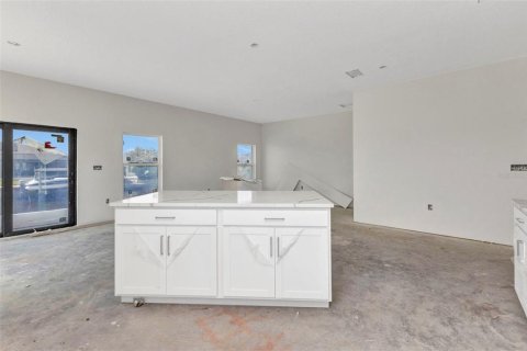 Villa ou maison à vendre à Port Charlotte, Floride: 4 chambres, 242.38 m2 № 1722993 - photo 14