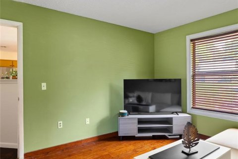 Casa en venta en Orlando, Florida, 5 dormitorios, 163.51 m2 № 1914051 - foto 8