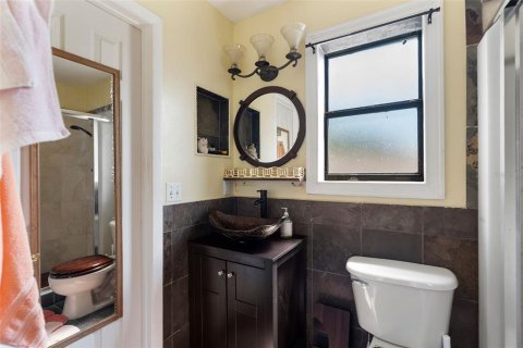 Casa en venta en Orlando, Florida, 5 dormitorios, 163.51 m2 № 1914051 - foto 9