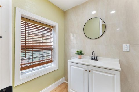 Casa en venta en Orlando, Florida, 5 dormitorios, 163.51 m2 № 1914051 - foto 17