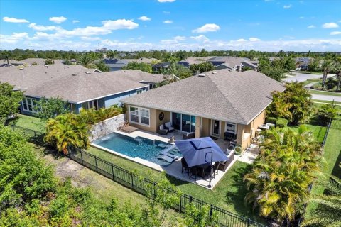House in Apollo Beach, Florida 3 bedrooms, 237.27 sq.m. № 1744558 - photo 2