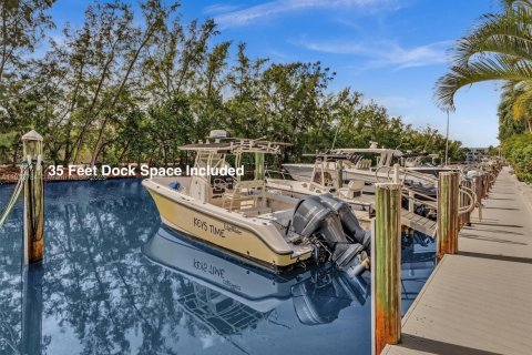 Touwnhouse à North Miami Beach, Floride 3 chambres, 179.86 m2 № 2084670