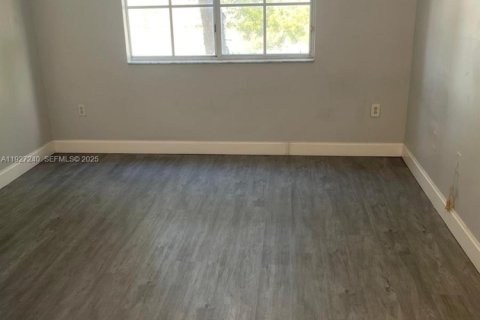 Copropriété à louer à Miramar, Floride: 2 chambres, 90.77 m2 № 1987350 - photo 10