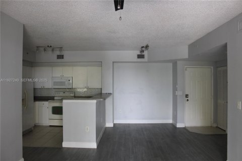 Copropriété à louer à Miramar, Floride: 2 chambres, 90.77 m2 № 1987350 - photo 6