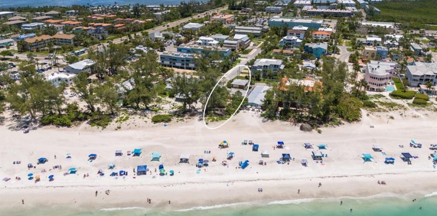 Villa ou maison à Holmes Beach, Floride 4 chambres, 226.4 m2 № 1803430