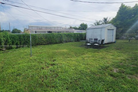 Casa en venta en Miami, Florida, 3 dormitorios, 105.91 m2 № 1881541 - foto 18
