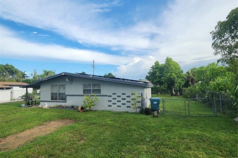 Casa en venta en Miami, Florida, 3 dormitorios, 105.91 m2 № 1881541 - foto 22