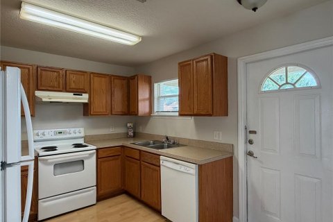 Dúplex en venta en Apopka, Florida, 4 dormitorios, 175.21 m2 № 2099758 - foto 19