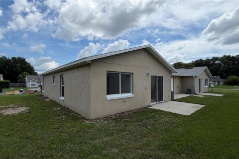 Dúplex en venta en Apopka, Florida, 4 dormitorios, 175.21 m2 № 2099758 - foto 27