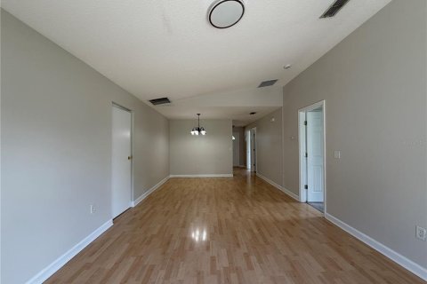 Dúplex en venta en Apopka, Florida, 4 dormitorios, 175.21 m2 № 2099758 - foto 23