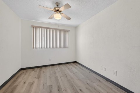 Dúplex en venta en Port Orange, Florida, 3 dormitorios, 118.91 m2 № 2148897 - foto 14