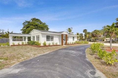 Купить виллу или дом в Окленд-Парк, Флорида 2 спальни, 81.94м2, № 2040965 - фото 15