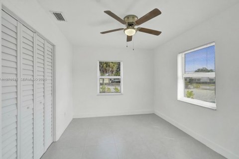 Купить виллу или дом в Окленд-Парк, Флорида 2 спальни, 81.94м2, № 2040965 - фото 5