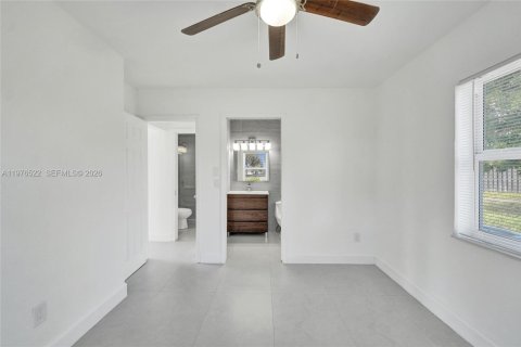 Купить виллу или дом в Окленд-Парк, Флорида 2 спальни, 81.94м2, № 2040965 - фото 14