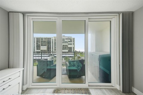 Condo in Clearwater, Florida, 2 bedrooms  № 2214750 - photo 22