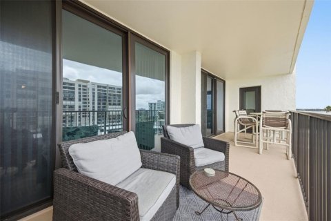 Condo in Clearwater, Florida, 2 bedrooms  № 2214750 - photo 6