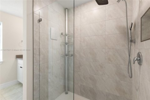 Touwnhouse à louer à Lauderdale Lakes, Floride: 3 chambres, 143.72 m2 № 1974355 - photo 16