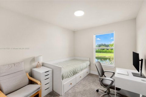 Touwnhouse à louer à Lauderdale Lakes, Floride: 3 chambres, 143.72 m2 № 1974355 - photo 19