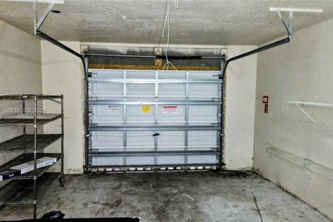 Casa en alquiler en Fort Lauderdale, Florida, 7 dormitorios, 268.67 m2 № 2011561 - foto 15