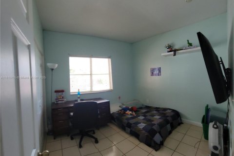 House in Homestead, Florida 3 bedrooms, 111.48 sq.m. № 1761823 - photo 14