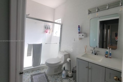 House in Homestead, Florida 3 bedrooms, 111.48 sq.m. № 1761823 - photo 6