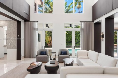 Casa en venta en Bal Harbour, Florida, 6 dormitorios, 582.22 m2 № 2002283 - foto 7