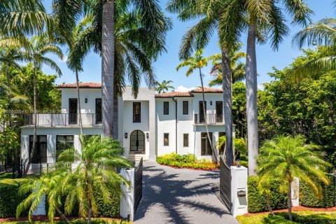 Casa en venta en Bal Harbour, Florida, 6 dormitorios, 582.22 m2 № 2002283 - foto 2