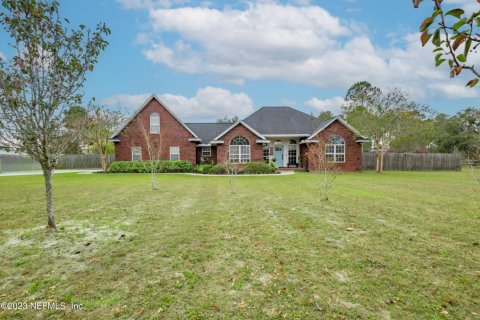 House in Glen Saint Mary, Florida 4 bedrooms, 205.04 sq.m. № 841038 - photo 1