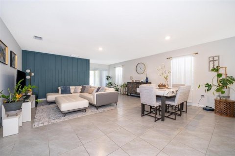 Casa en alquiler en Deltona, Florida, 3 dormitorios, 161.84 m2 № 1918190 - foto 11