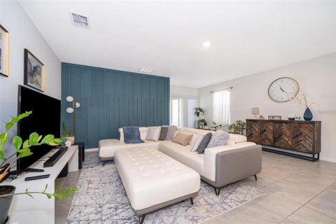 Casa en alquiler en Deltona, Florida, 3 dormitorios, 161.84 m2 № 1918190 - foto 12