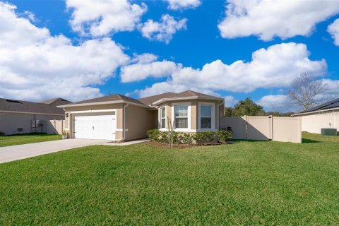 Casa en alquiler en Deltona, Florida, 3 dormitorios, 161.84 m2 № 1918190 - foto 4