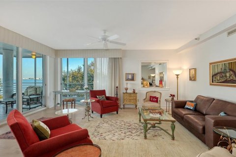 Condo in Longboat Key, Florida, 3 bedrooms  № 2105720 - photo 12