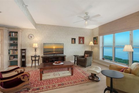 Condo in Longboat Key, Florida, 3 bedrooms  № 2105720 - photo 15