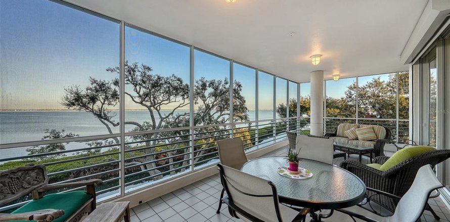 Condo in Longboat Key, Florida, 3 bedrooms  № 2105720