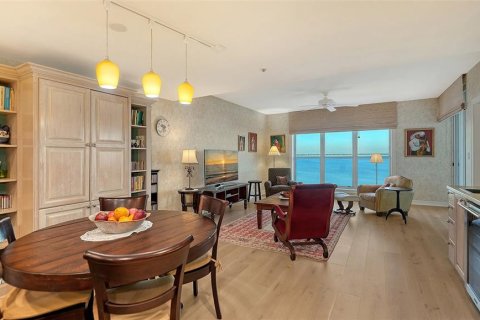 Condo in Longboat Key, Florida, 3 bedrooms  № 2105720 - photo 22